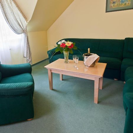 Parkhotel Na Baracke Nova Dubnica Room photo